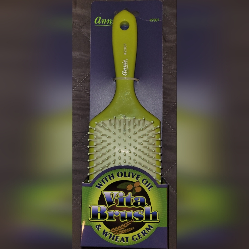 Annie Vita Detangling Brush